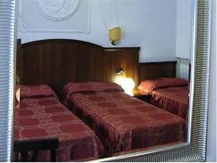 Oda ve Kahvaltı Nakissa