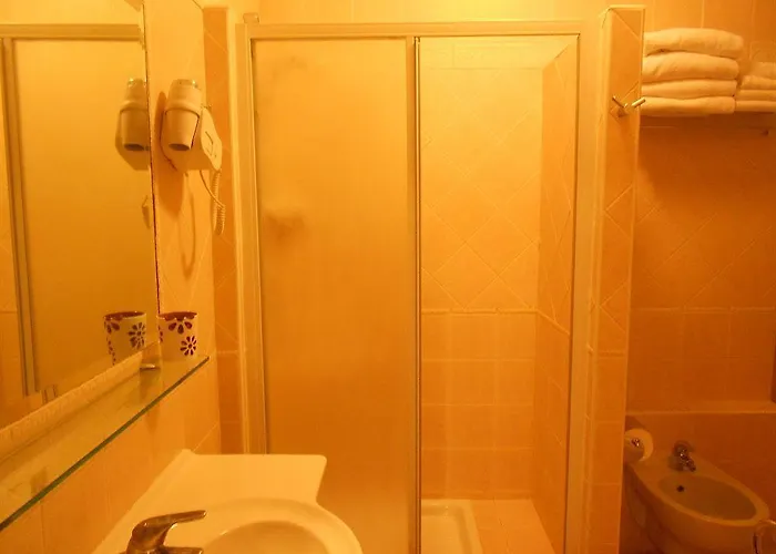 Oda ve Kahvaltı Nakissa